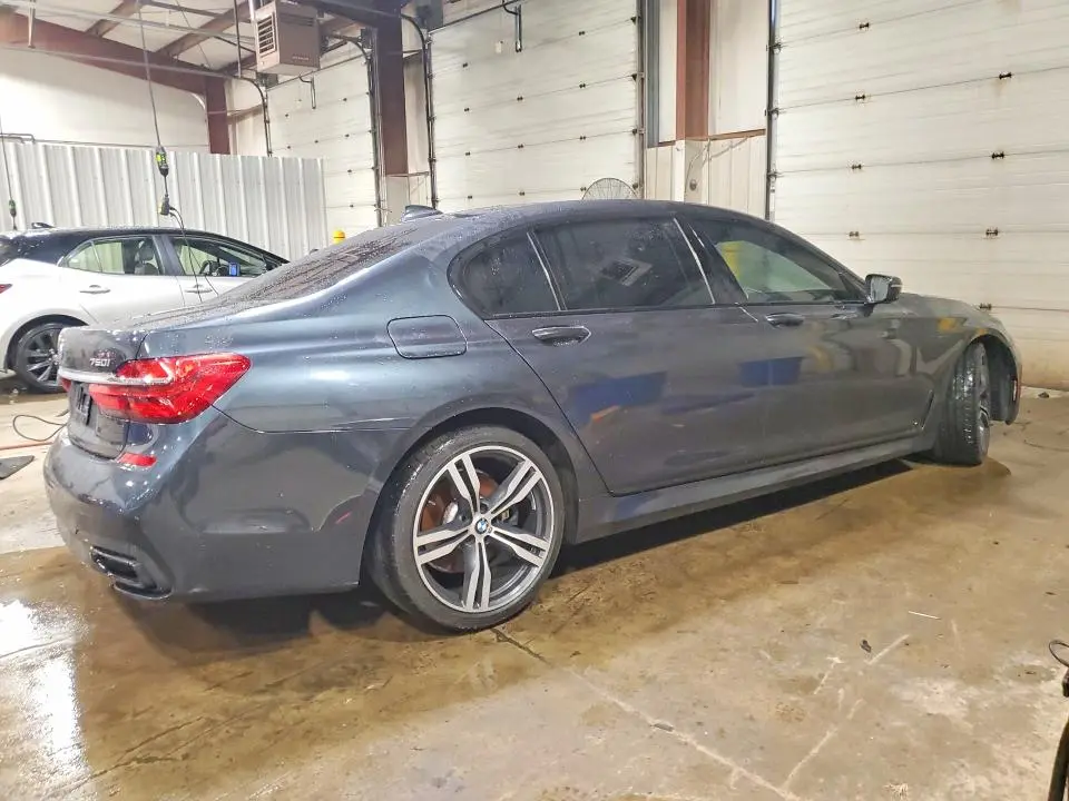 2016 BMW 750 I  