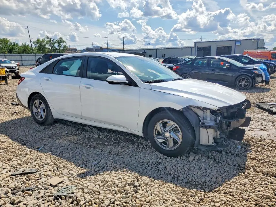 2024 HYUN ELANTRA SE   