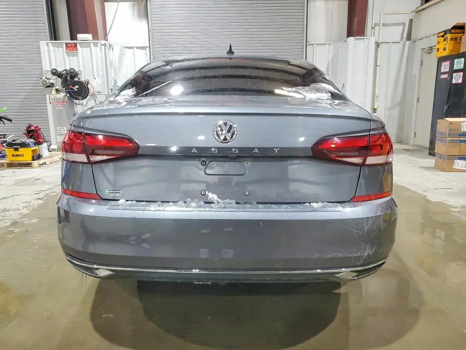 2021 VOLKSWAGEN PASSAT SE  