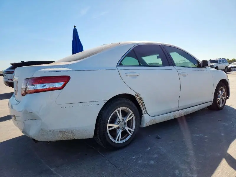 2010 TOYOTA CAMRY BASE  