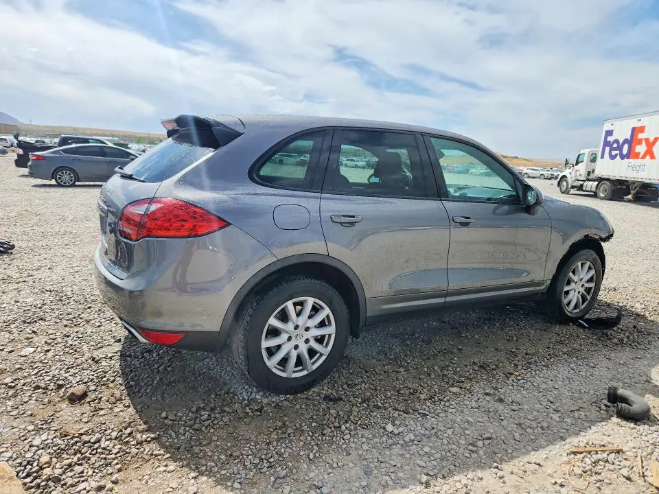 2011 PORSCHE CAYENNE S  