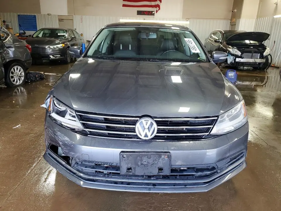 2016 VOLKSWAGEN JETTA SE  
