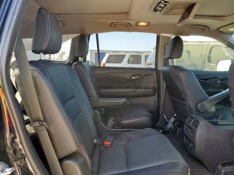 2017 HONDA PILOT ELITE  