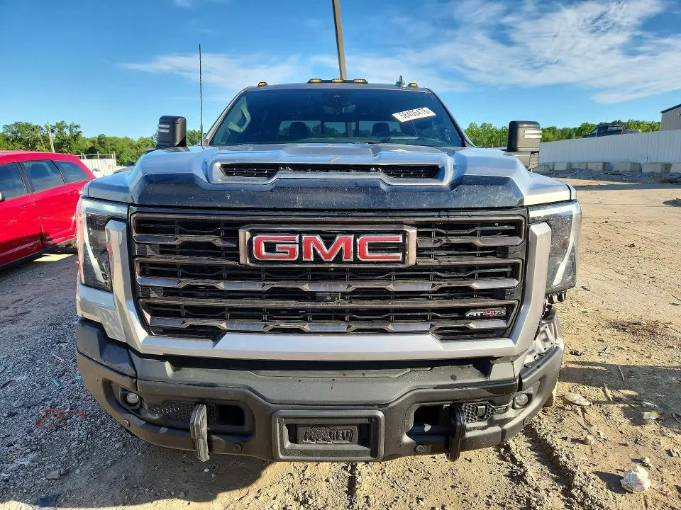 2025 GMC SIERRA K2500 AT4X  