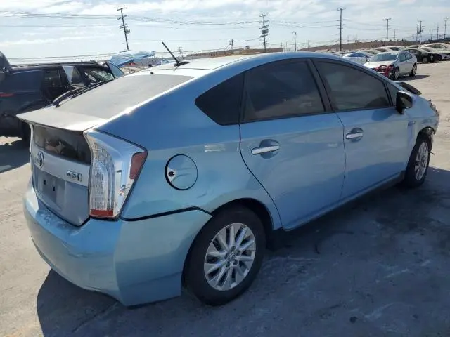 2013 TOYOTA PRIUS PLUG-IN   