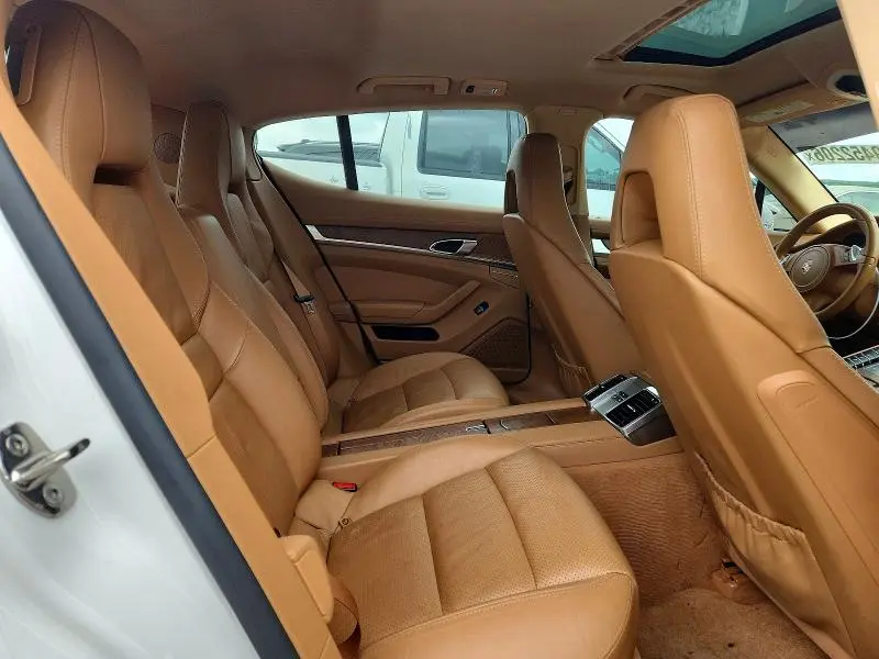 2011 PORSCHE PANAMERA 2  