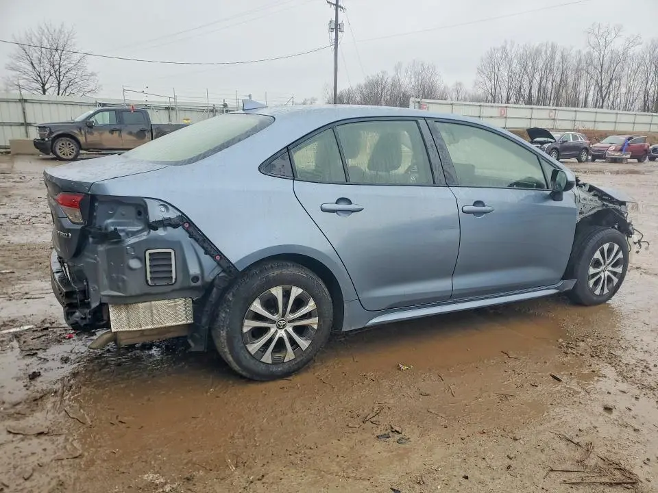 2022 TOYOTA COROLLA LE  