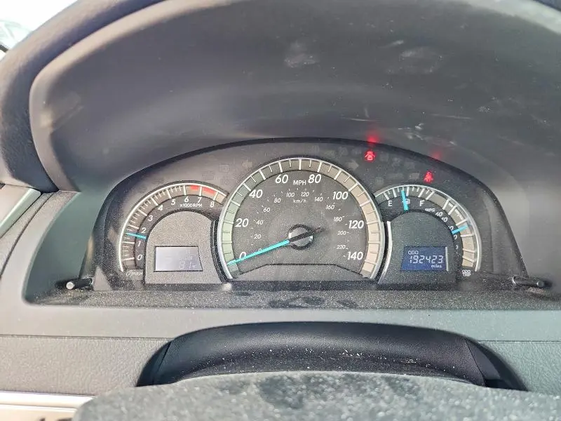 2012 TOYOTA CAMRY SE  