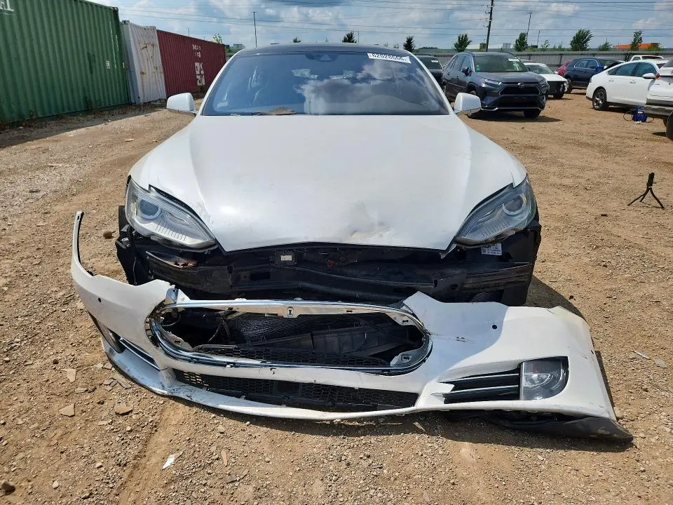 2015 TESLA MODEL S   