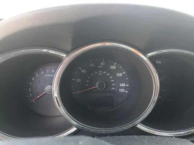 2011 KIA SORENTO BASE  