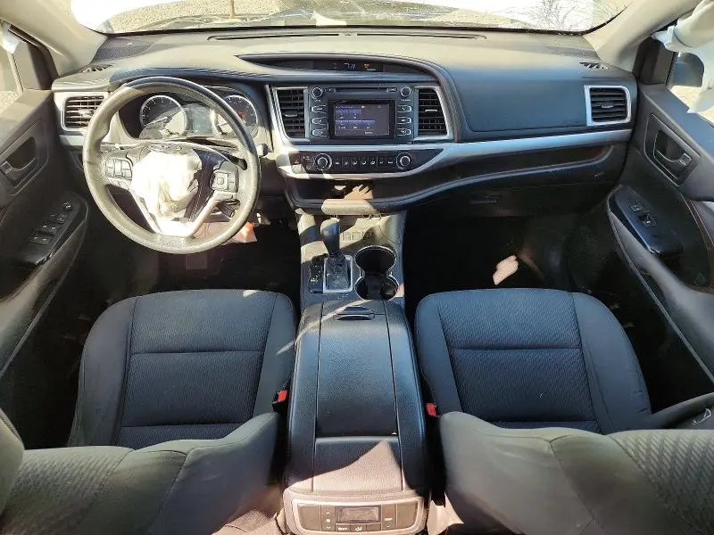 2014 TOYOTA HIGHLANDER LE  