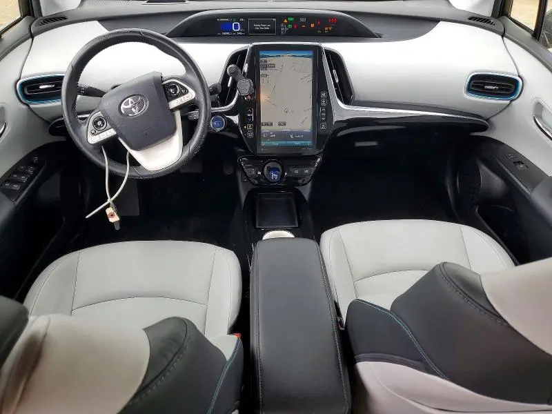 2018 TOYOTA PRIUS FOUR  