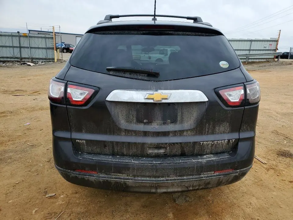 2015 CHEVROLET TRAVERSE LT  