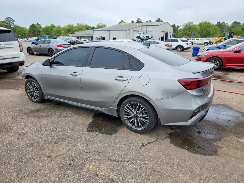 2024 KIA FORTE GT-LINE  