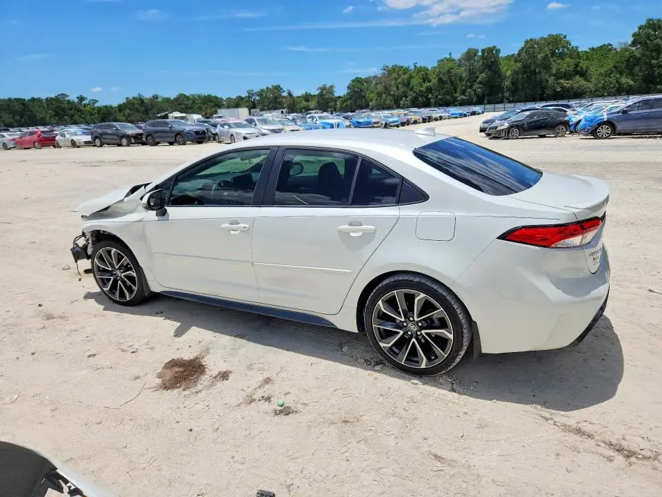 2021 TOYOTA COROLLA SE  