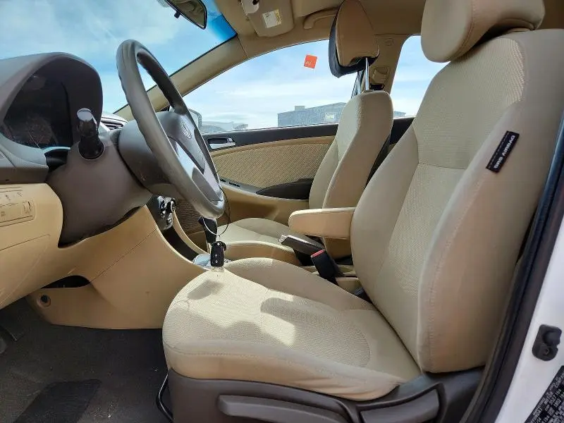2014 HYUNDAI ACCENT GLS  