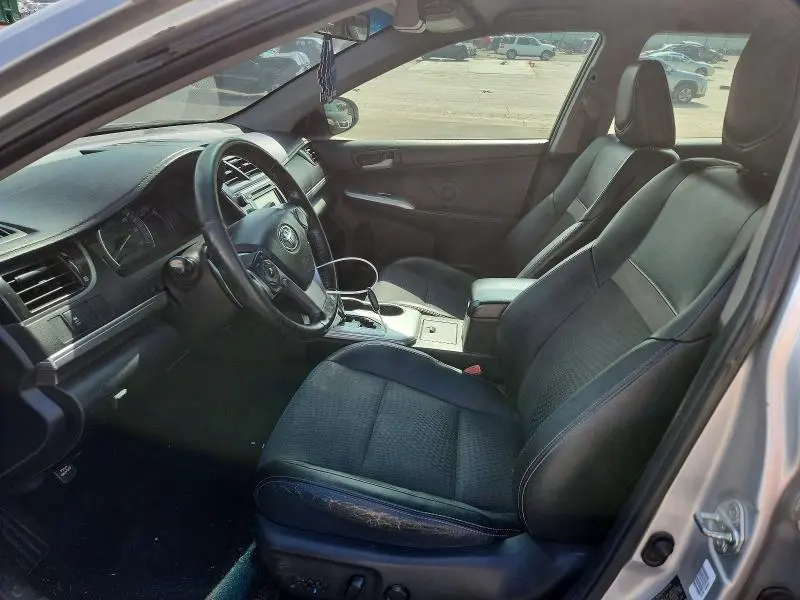 2012 TOYOTA CAMRY SE  