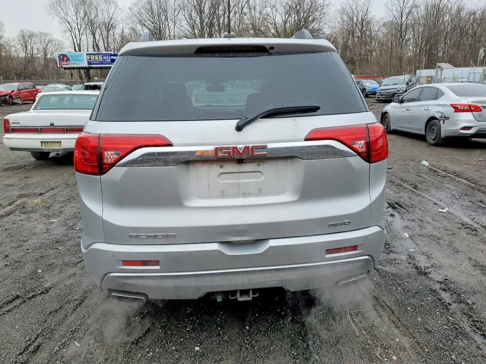 2019 GMC ACADIA DENALI  
