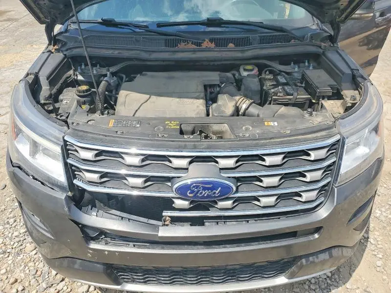 2017 FORD EXPLORER XLT  