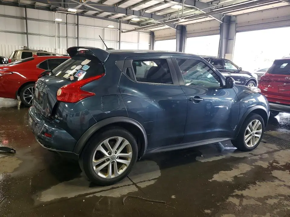 2014 NISSAN JUKE SV  