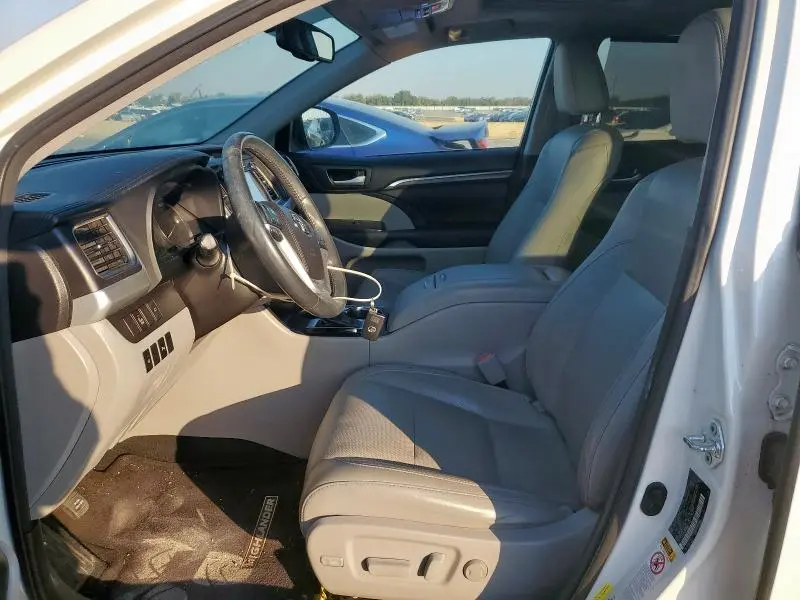 2016 TOYOTA HIGHLANDER LIMITED  