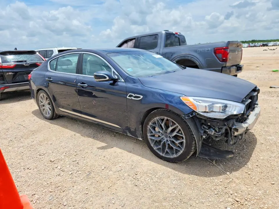 2015 KIA K900   