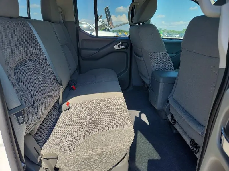 2019 NISSAN FRONTIER SV  