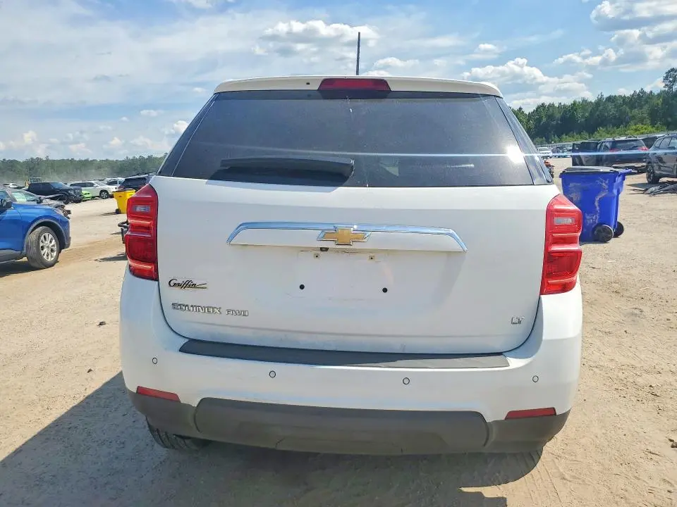 2017 CHEVROLET EQUINOX LT  