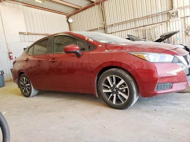 2022 NISSAN VERSA SV  