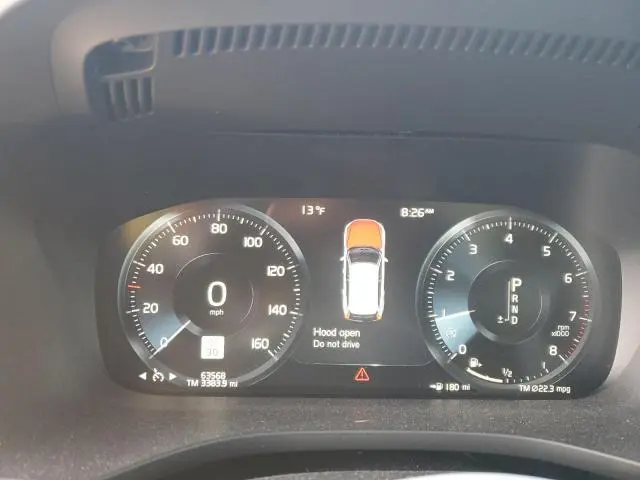 2018 VOLVO XC60 T5 MOMENTUM  