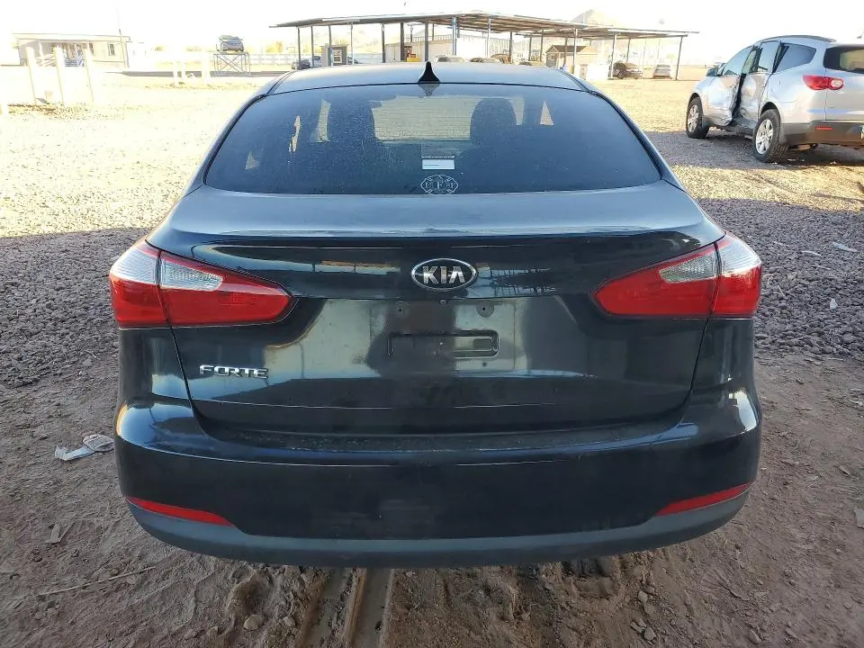 2016 KIA FORTE LX  