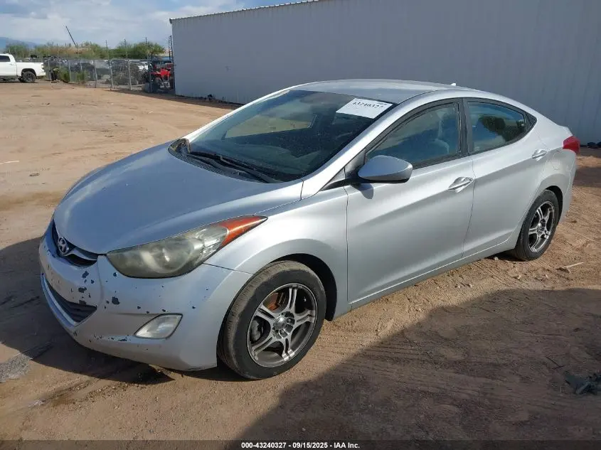 2013 HYUNDAI ELANTRA GLS