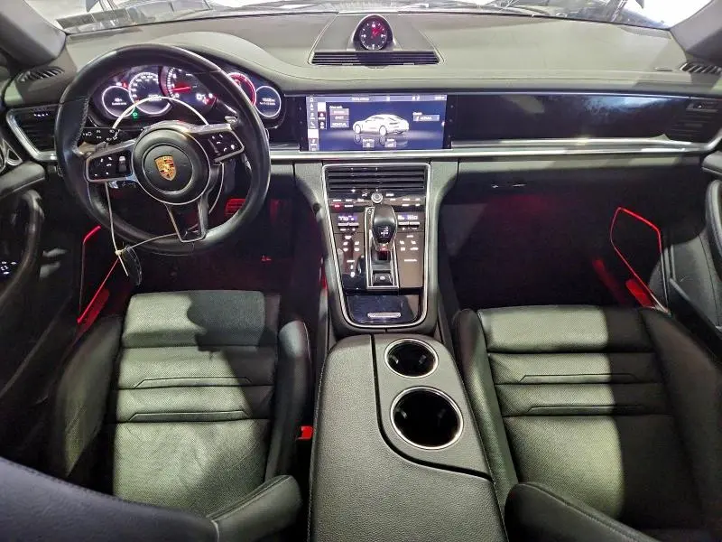 2019 PORSCHE PANAMERA BASE  