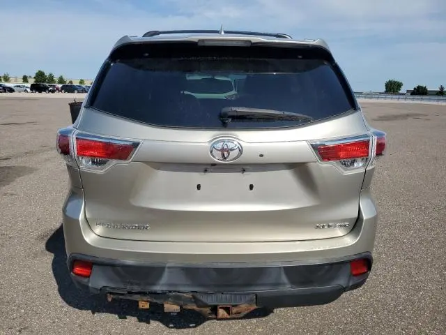 2014 TOYOTA HIGHLANDER XLE  