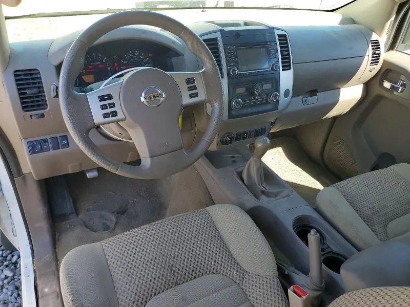 2015 NISSAN FRONTIER SV V6  