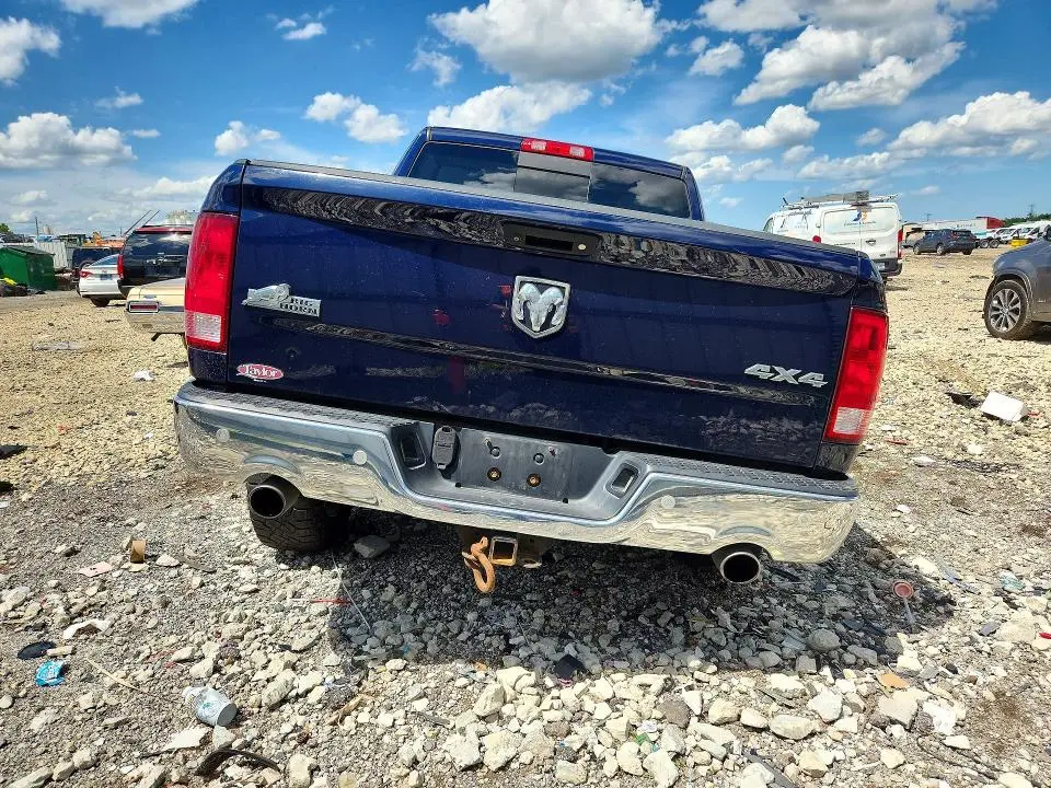 2017 RAM 1500 SLT  