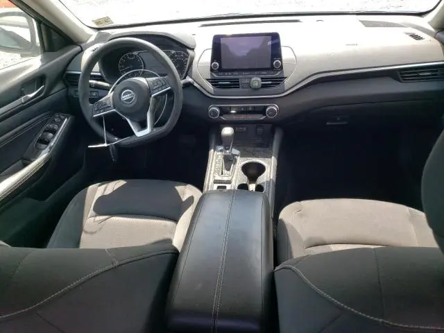 2021 NISSAN ALTIMA SV  