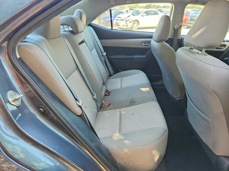 2015 TOYOTA COROLLA LE PLUS  