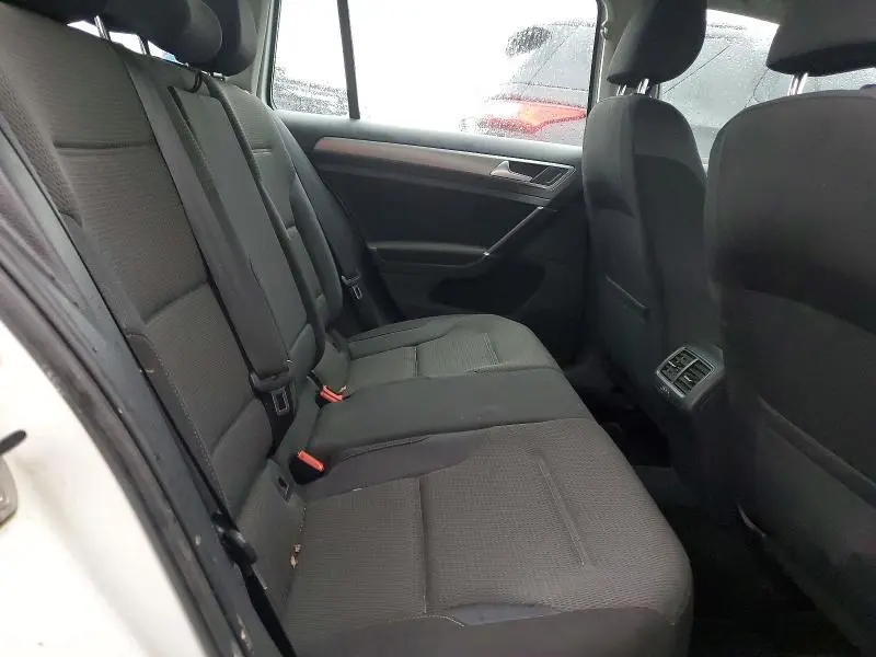 2016 VOLKSWAGEN GOLF   