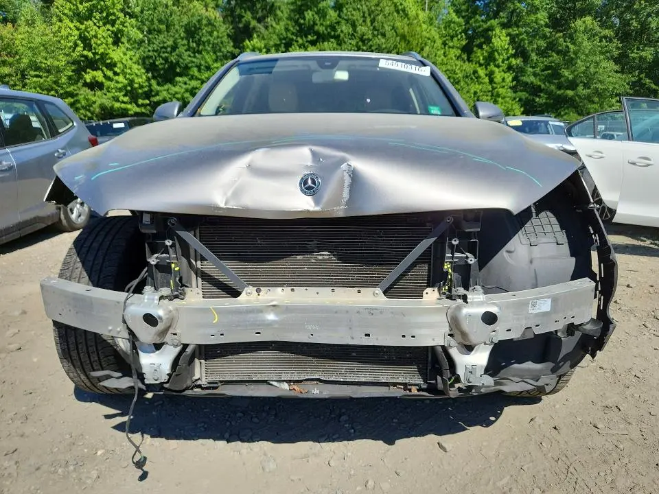 2020 MERCEDES-BENZ GLC 300  