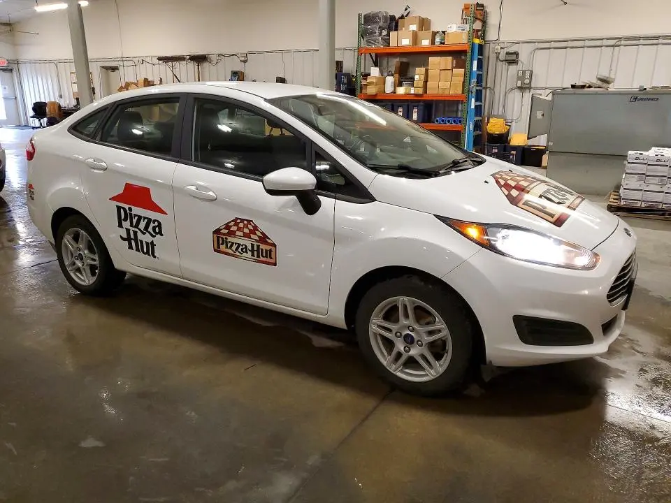 2017 FORD FIESTA SE  