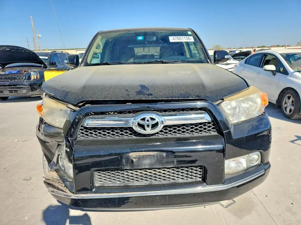 2011 TOYOTA 4RUNNER SR5  