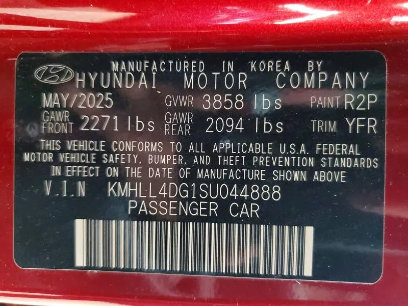 2025 HYUNDAI ELANTRA SE  