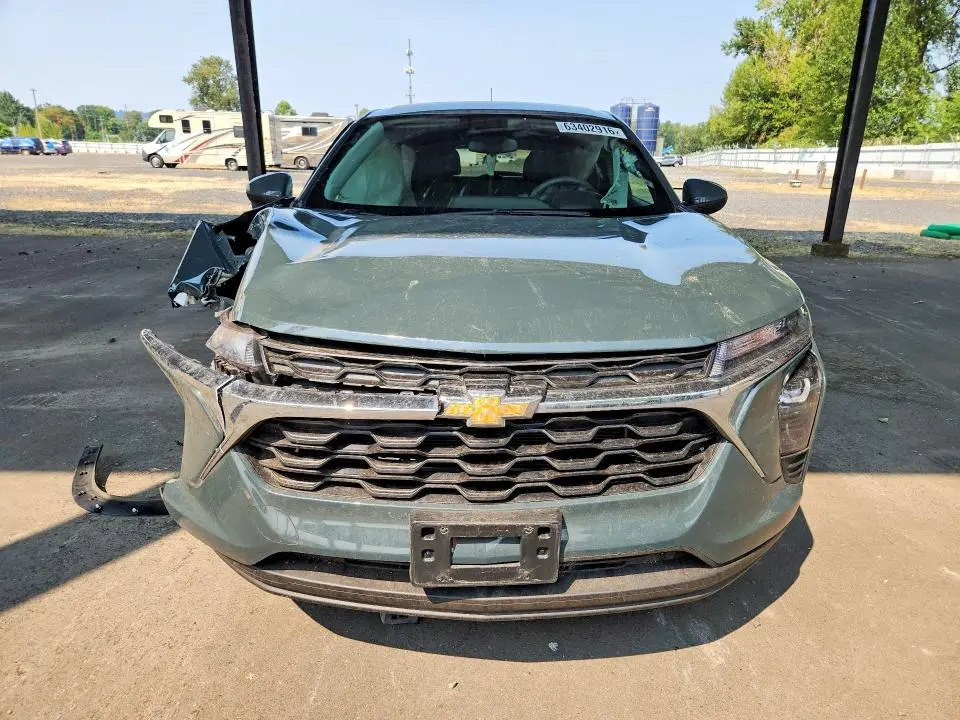 2025 CHEVROLET TRAX LS  