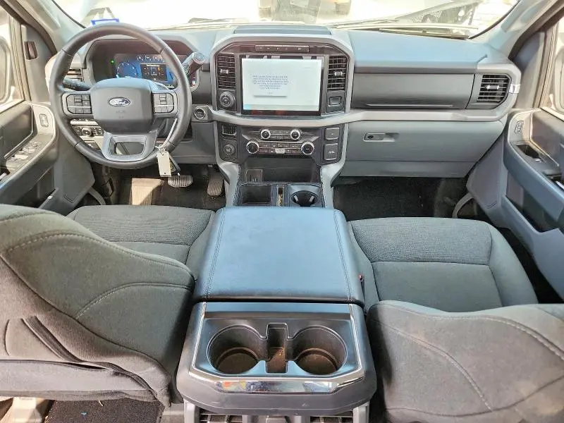 2024 FORD F150 XLT  
