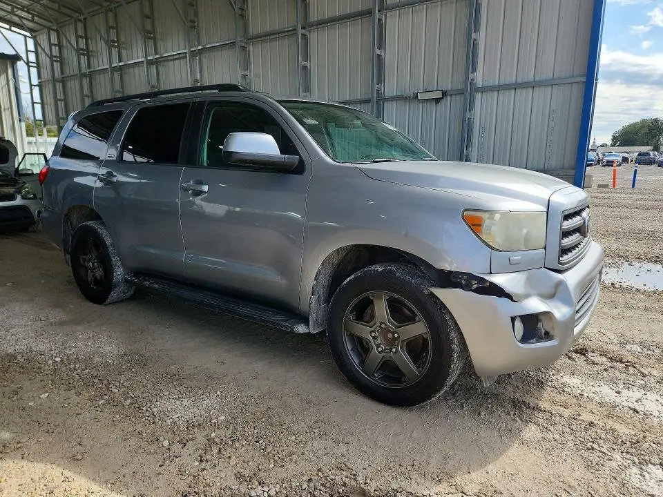 2015 TOYOTA SEQUOIA SR5  