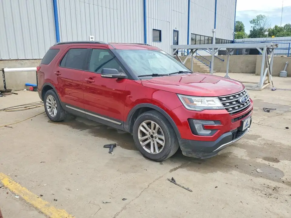 2017 FORD EXPLORER XLT  