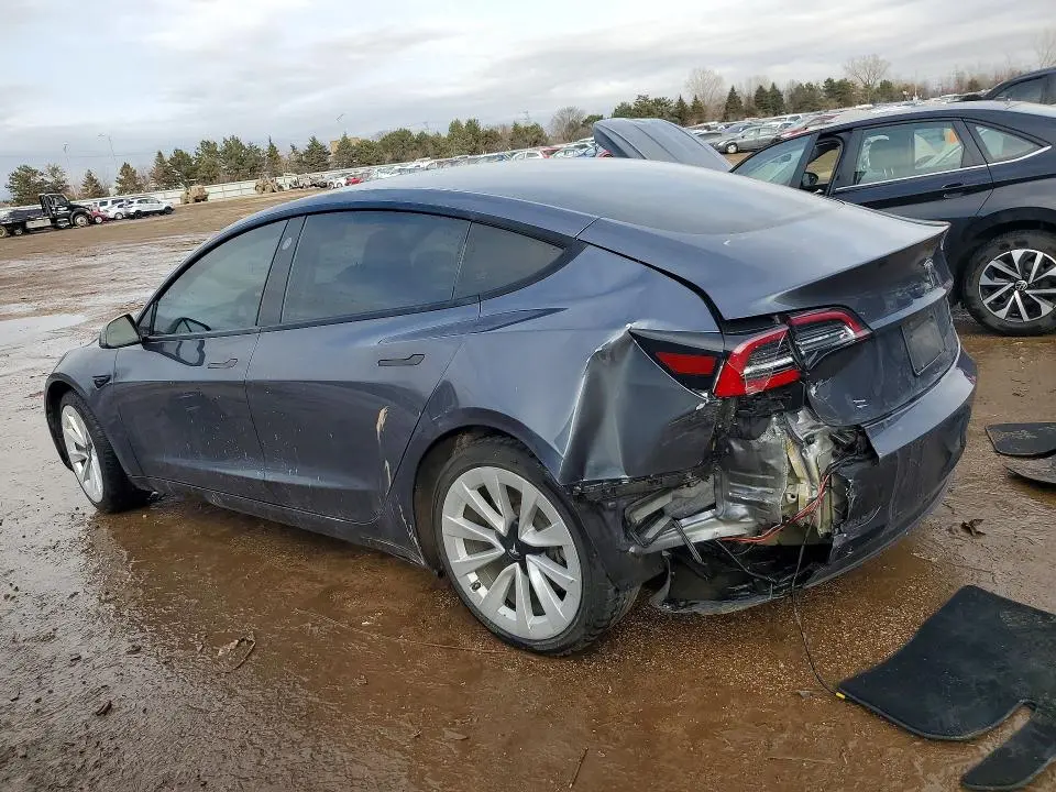 2022 TESLA MODEL 3   