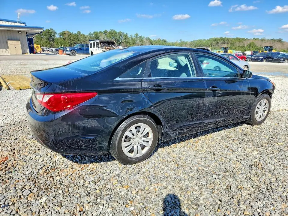 2011 HYUNDAI SONATA GLS  