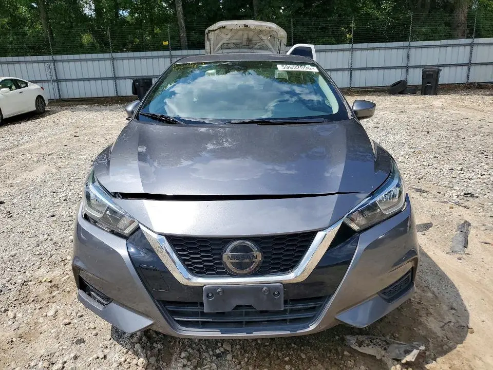 2021 NISSAN VERSA SV  